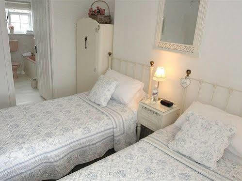 شيشستر Flint Cottage المظهر الخارجي الصورة